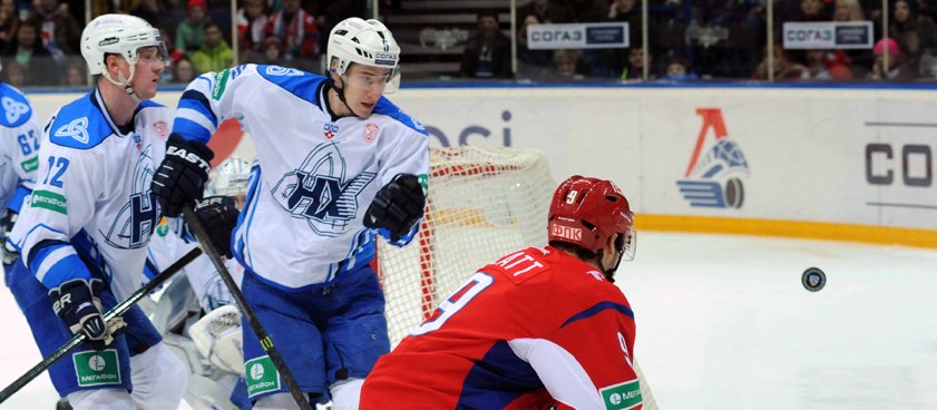 Хоккей. «Нефтехимик» - «Автомобилист». Прогноз Сергея Забуранного Хоккей. «Нефтехимик» - «Автомобилист». Прогноз Сергея Забуранного